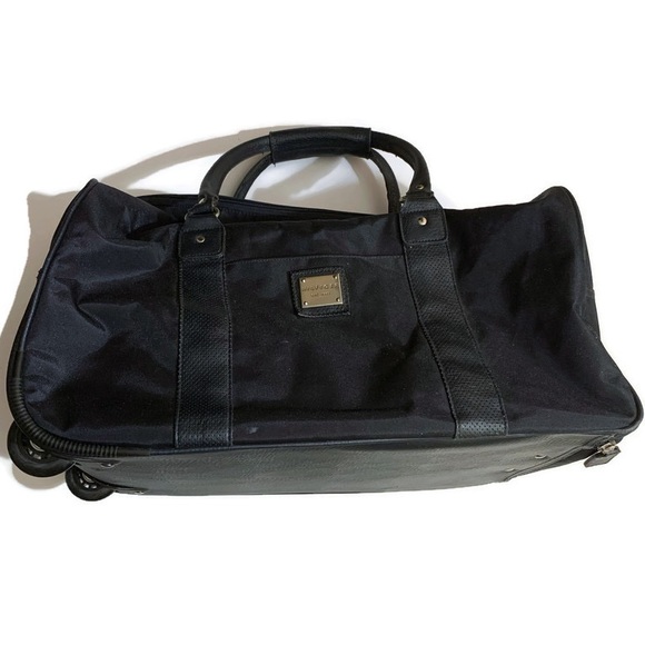 Tommy Hilfiger Other - TOMMY HILFIGER 18” ROLLING CARRY ON DUFFLE BAG.